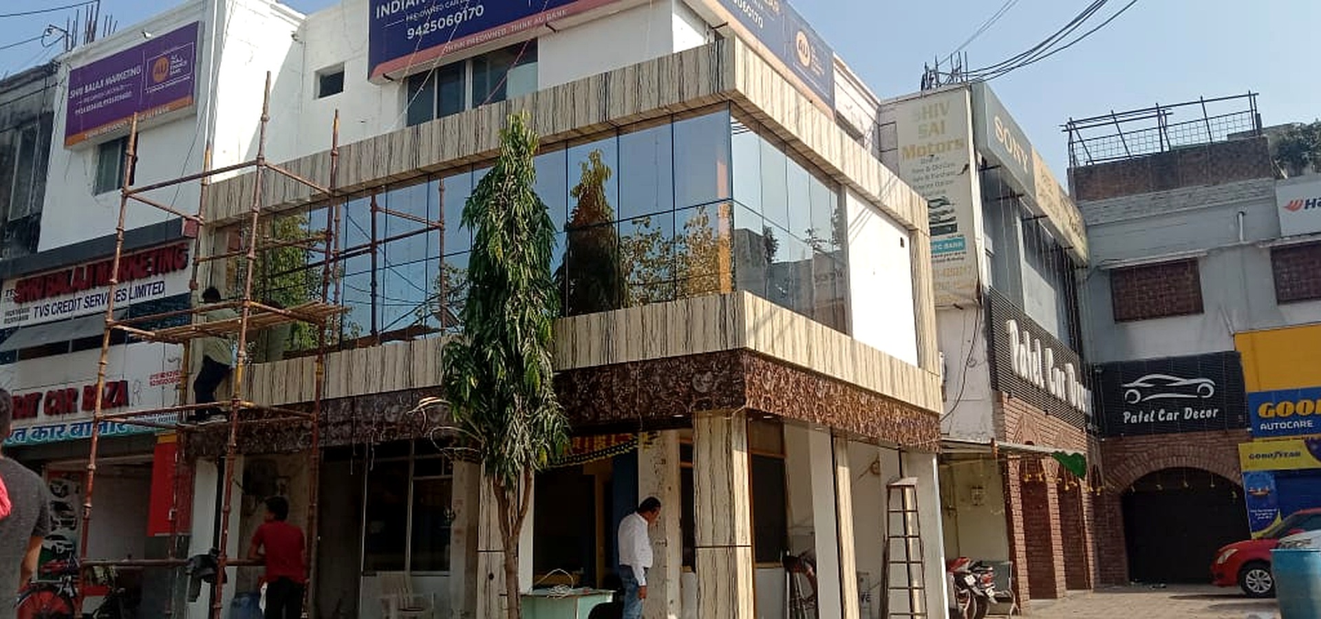 Modern commercial ACP façade